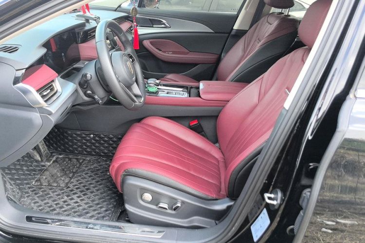 Used Hongqi H5 2025 2.0T Automatic Flagship 500 000th Unit Anniversary Edition Interior 2