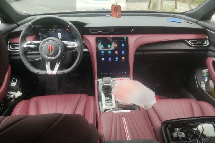 Used Hongqi H5 2025 Model 1.5T DCT Xuan Ying 2 Million Units Commemorative Edition Interior 2