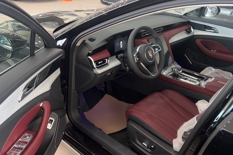 Used Hongqi H5 2025 1.5T DCT Qiyun 500 000th Unit Commemorative Edition Interior 2