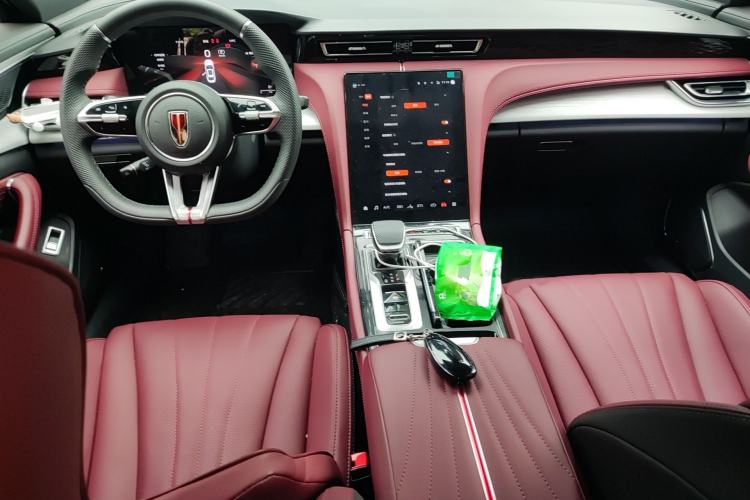 Used Hongqi H5 2025 2.0T Automatic Xuan Ying Edition Interior 2