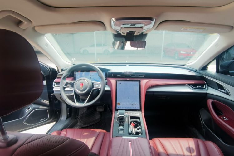 Used Hongqi H5 2025 2.0T Automatic Flag Edition – 500 000 Units Commemorative Version Interior 3