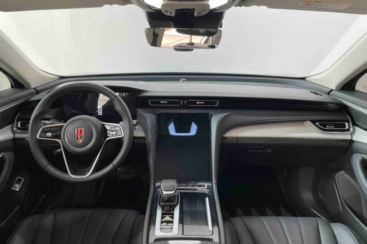 Used Hongqi H5 2025 2.0T Automatic Flag Edition – 500 000 Units Commemorative Version Interior 3