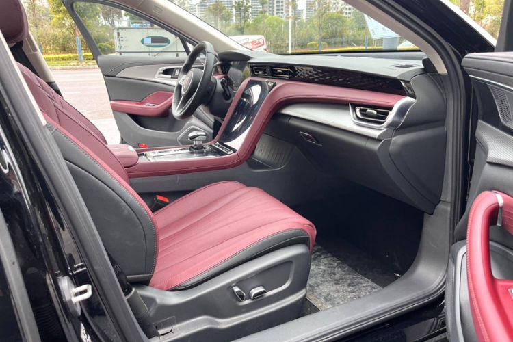 Used Hongqi H5 2025 2.0T Automatic Flagship 500 000th Unit Anniversary Edition Interior 3