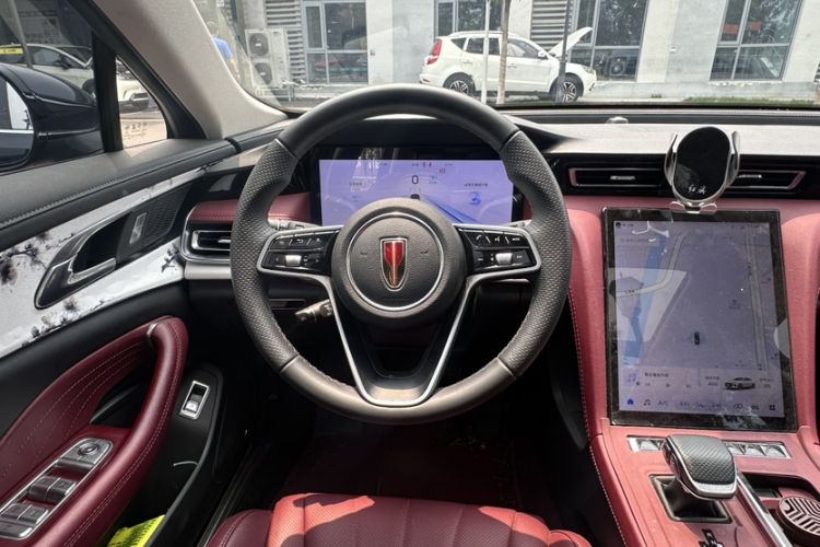 Used Hongqi H5 2025 2.0T Automatic Flag Edition – 500 000 Units Commemorative Version Interior 3