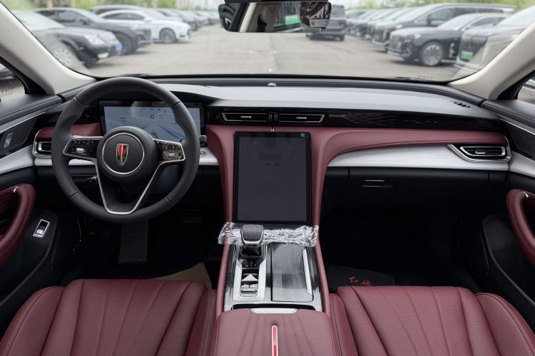 Used Hongqi H5 2025 2.0T Automatic Flag Edition – 500 000 Units Commemorative Version Interior 3
