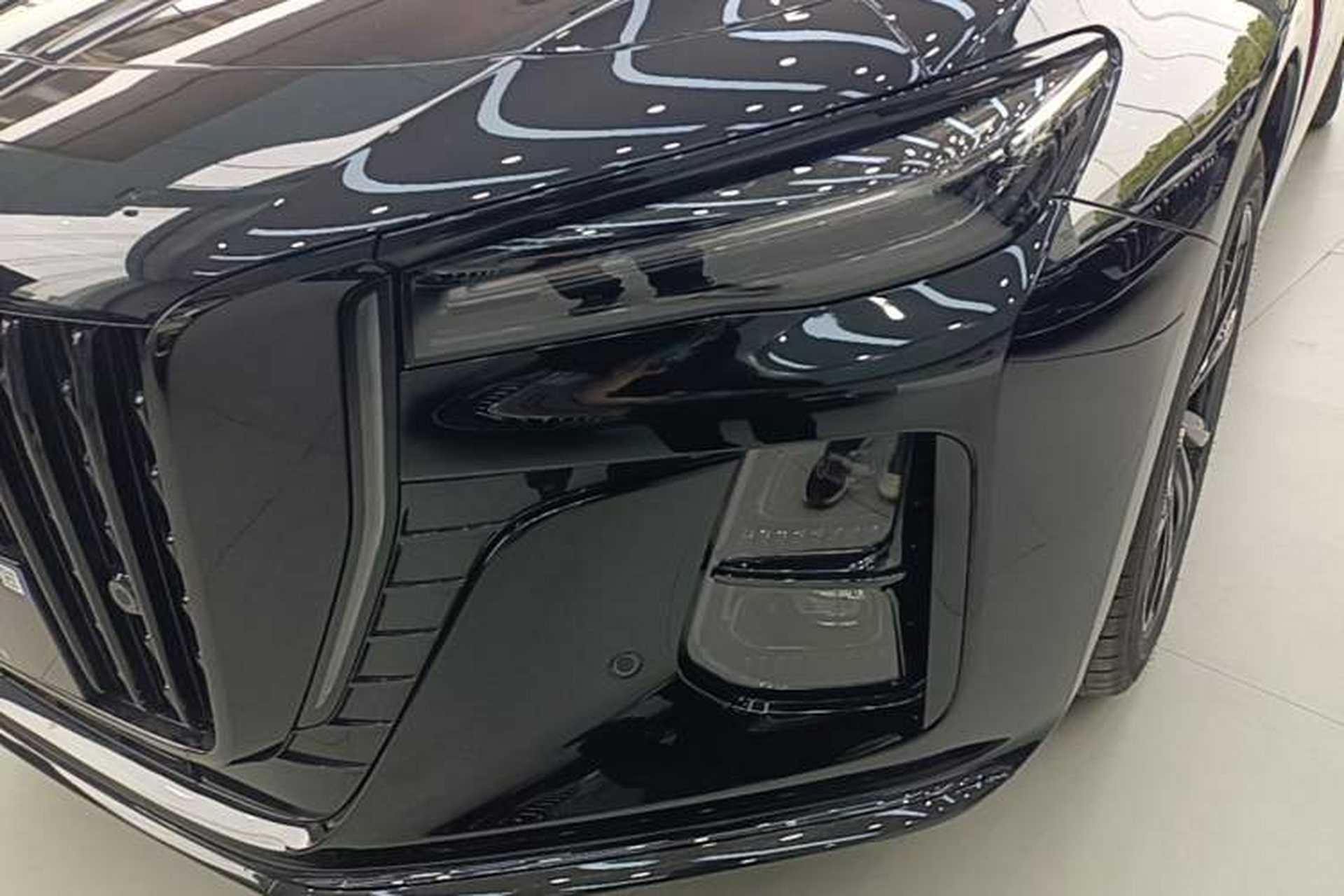 Used Hongqi H5 2025 Model 2.0T Automatic Xuan Ying 2 Million Units Commemorative Edition Left Front Headlight