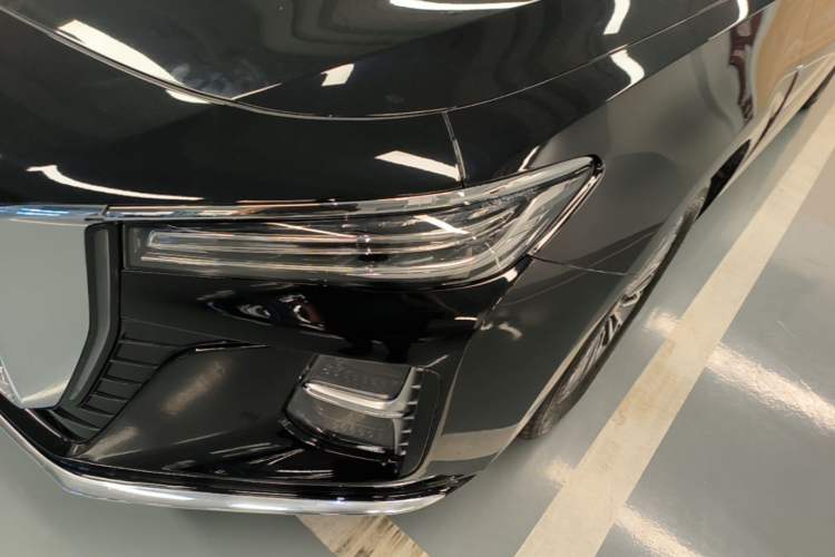 Used Hongqi H5 2025 1.5T DCT Qiyun 500 000th Unit Commemorative Edition Left Front Headlight