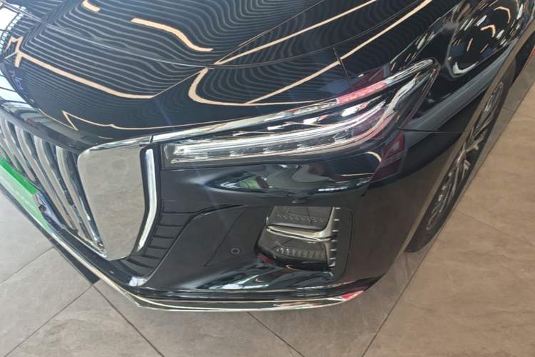 Used Hongqi H5 2025 2.0T Automatic Flag Edition – 500 000 Units Commemorative Version Left Front Headlight