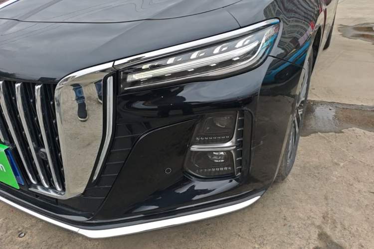 Used Hongqi H5 2025 2.0T Automatic Flag Edition – 500 000 Units Commemorative Version Left Front Headlight