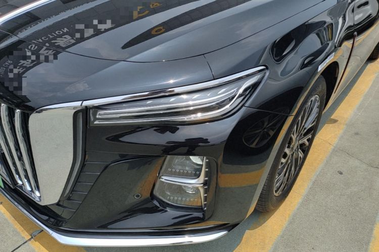 Used Hongqi H5 2025 2.0T Automatic Flag Edition – 500 000 Units Commemorative Version Left Front Headlight
