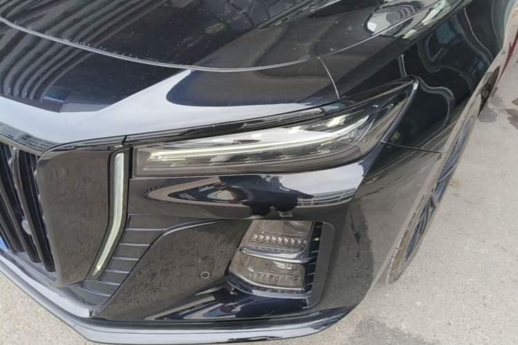 Used Hongqi H5 2025 2.0T Automatic Xuan Ying Edition Left Front Headlight