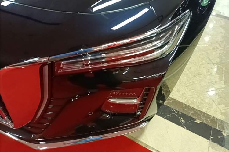 Used Hongqi H5 2025 1.5T DCT Qiyun 500 000th Unit Commemorative Edition Left Front Headlight