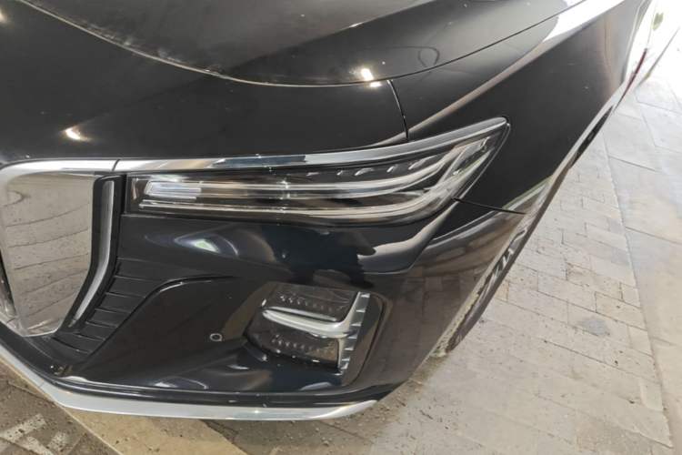 Used Hongqi H5 2025 2.0T Automatic Flagship 500 000th Unit Anniversary Edition Left Front Headlight