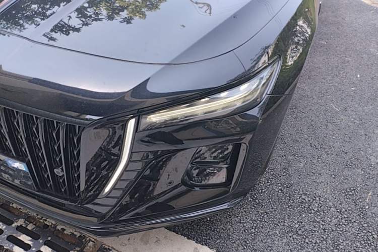 Used Hongqi H5 2025 2.0T Automatic Xuan Ying Edition Left Front Headlight