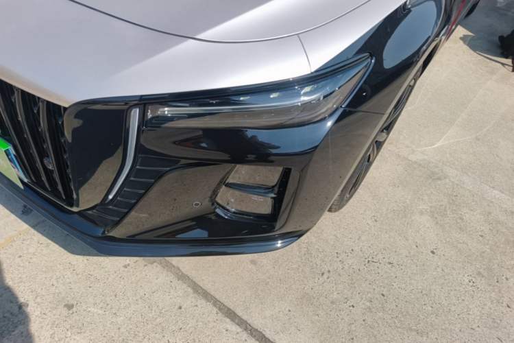 Used Hongqi H5 2025 2.0T Automatic Xuan Ying Edition Left Front Headlight