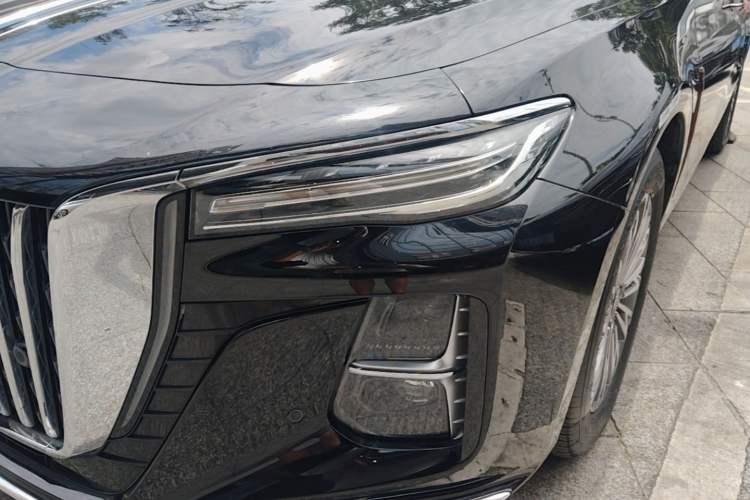 Used Hongqi H5 2025 2.0T Automatic Flagship 500 000th Unit Anniversary Edition Left Front Headlight