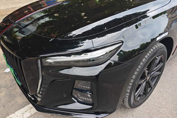 Used Hongqi H5 2025 2.0T Automatic Xuan Ying Edition Left Front Headlight