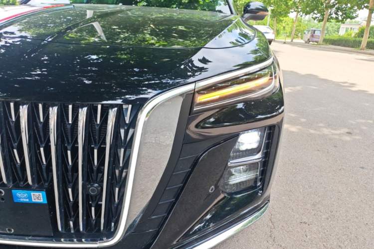 Used Hongqi H5 2025 2.0T Automatic Flag Edition – 500 000 Units Commemorative Version Left Front Headlight