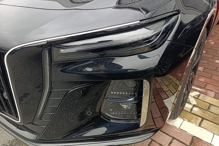 Used Hongqi H5 2025 Model 1.5T DCT Xuan Ying 2 Million Units Commemorative Edition Left Front Headlight
