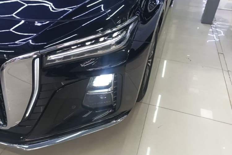 Used Hongqi H5 2025 2.0T Automatic Flagship 500 000th Unit Anniversary Edition Left Front Headlight
