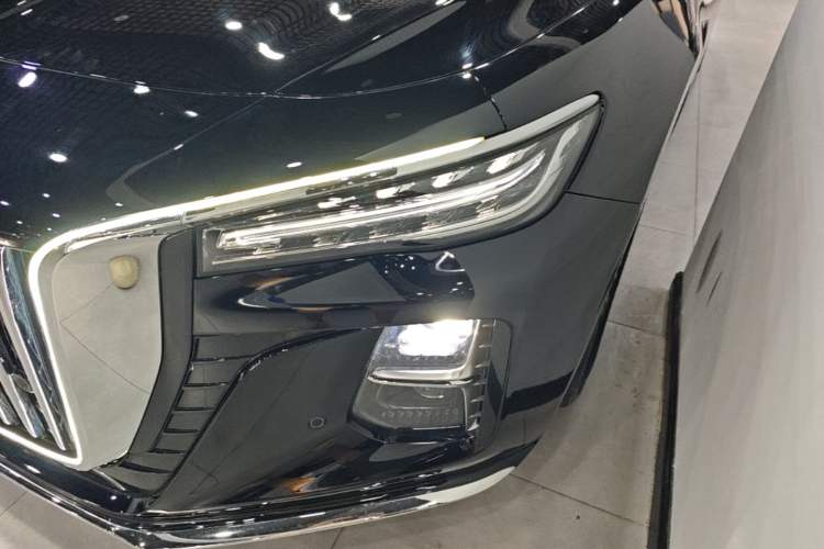 Used Hongqi H5 2025 2.0T Automatic Flag Edition – 500 000 Units Commemorative Version Left Front Headlight