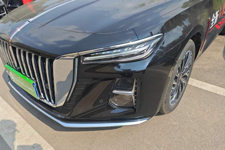 Used Hongqi H5 2025 2.0T Automatic Flag Edition – 500 000 Units Commemorative Version Left Front Headlight