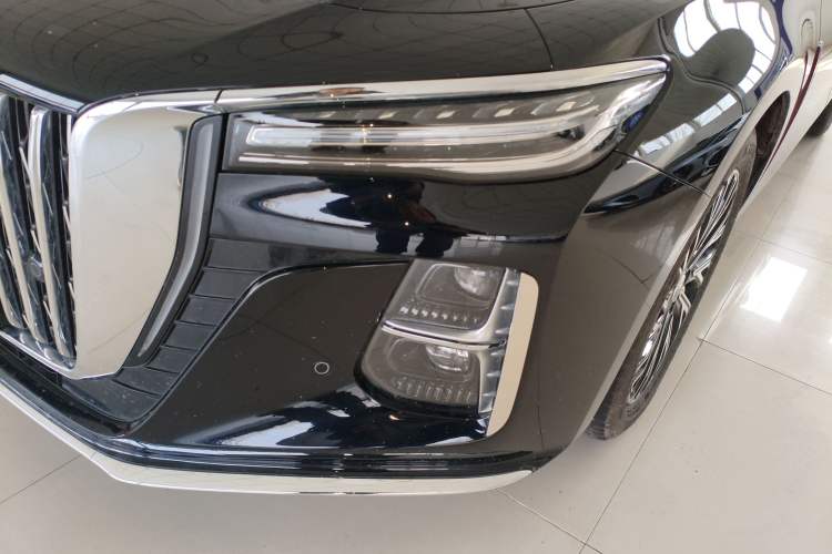 Used Hongqi H5 2025 2.0T Automatic Flag Edition – 500 000 Units Commemorative Version Left Front Headlight