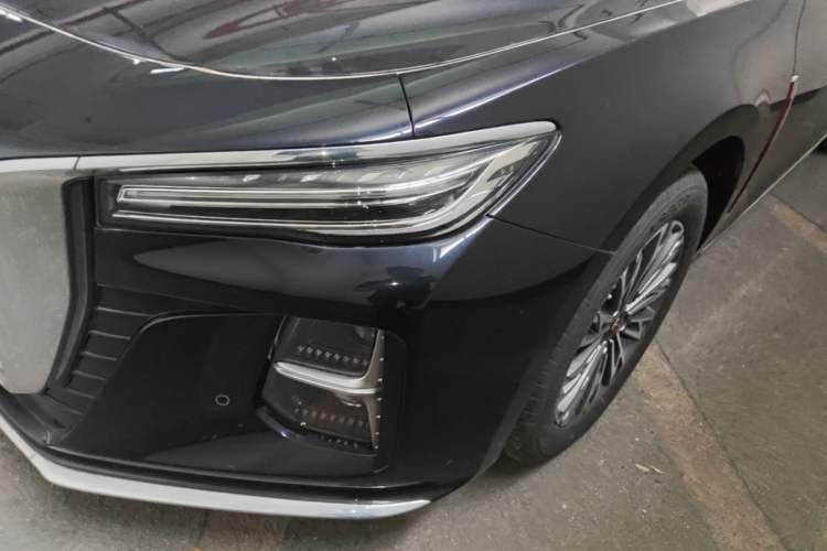 Used Hongqi H5 2025 2.0T Automatic Flagship 500 000th Unit Anniversary Edition Left Front Headlight
