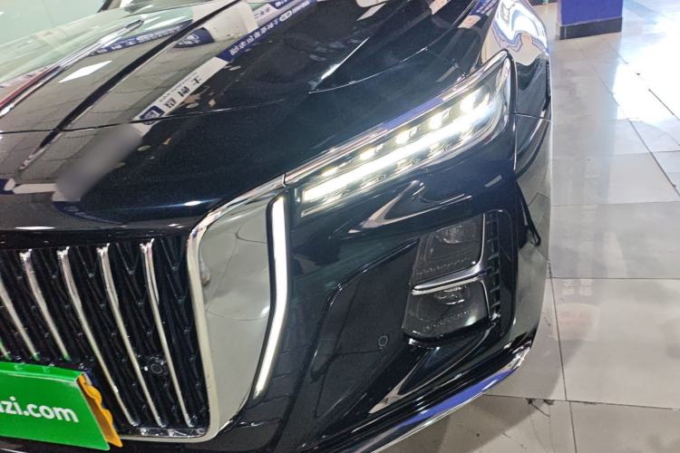 Used Hongqi H5 2025 2.0T Automatic Flag Edition – 500 000 Units Commemorative Version Left Front Headlight