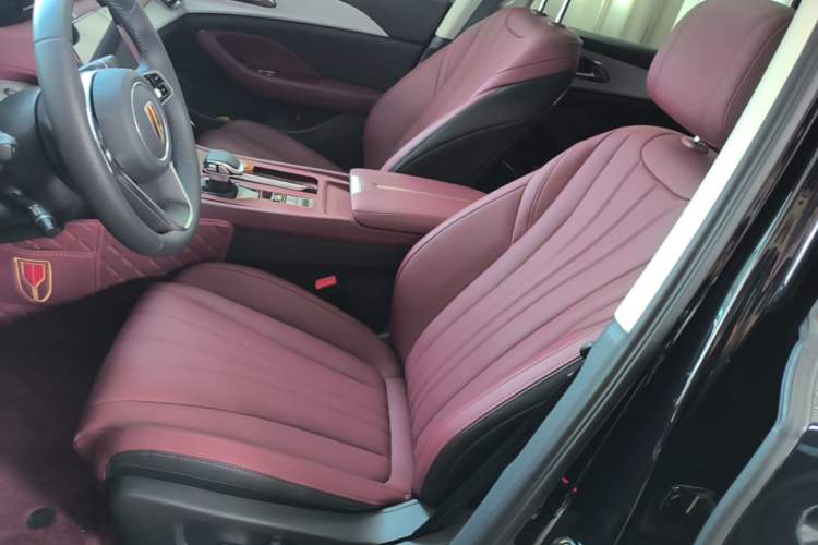 Used Hongqi H5 2025 1.5T DCT Qiyun 500 000th Unit Commemorative Edition Left Front Seat