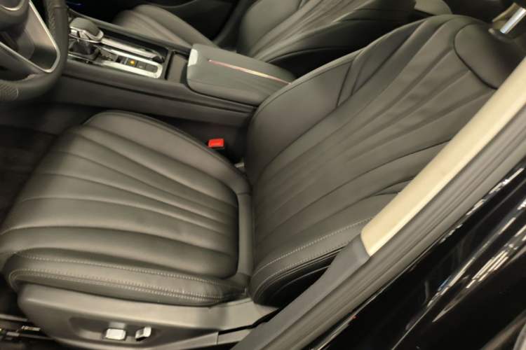 Used Hongqi H5 2025 1.5T DCT Qiyun 500 000th Unit Commemorative Edition Left Front Seat