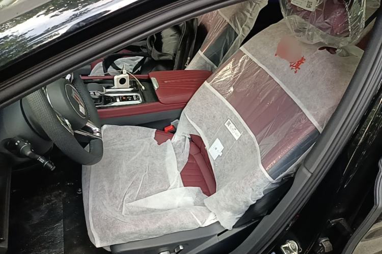 Used Hongqi H5 2025 Model 2.0T Automatic Xuan Ying 2 Million Units Commemorative Edition Left Front Seat