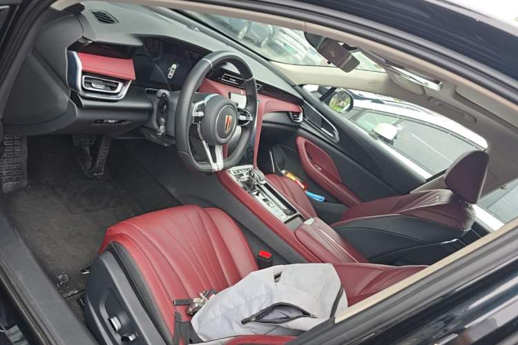 Used Hongqi H5 2025 1.5T DCT Xuan Ying Edition Left Front Seat