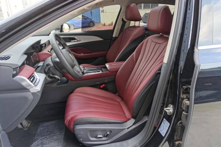 Used Hongqi H5 2025 1.5T DCT Qiyun 500 000th Unit Commemorative Edition Left Front Seat