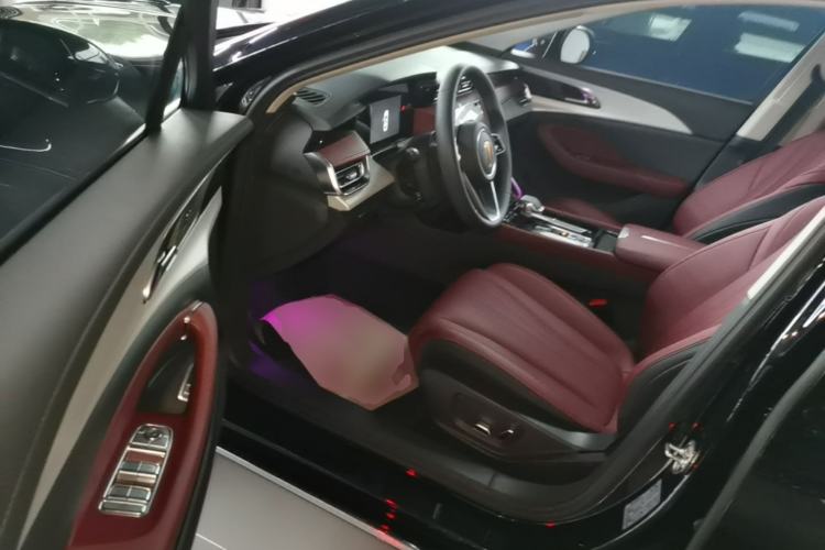 Used Hongqi H5 2025 1.5T DCT Qiyun 500 000th Unit Commemorative Edition Left Front Seat