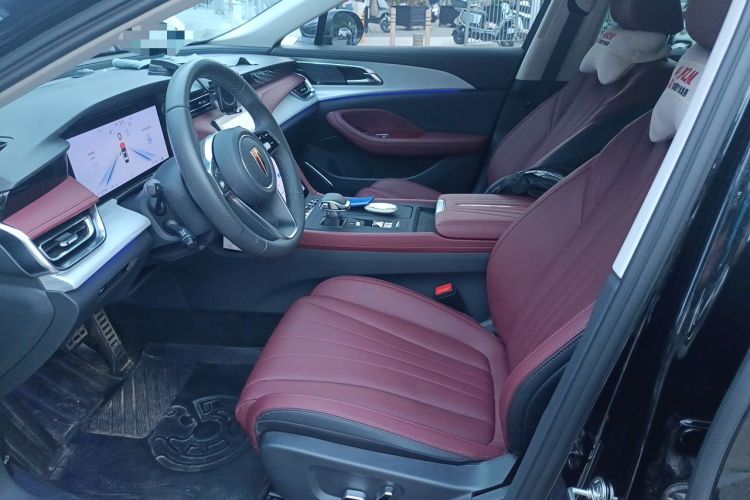 Used Hongqi H5 2025 2.0T Automatic Flag Edition – 500 000 Units Commemorative Version Left Front Seat