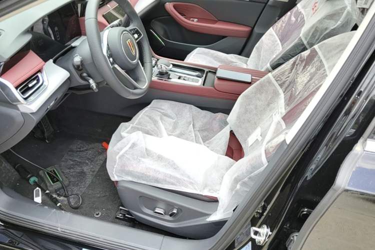 Used Hongqi H5 2025 1.5T DCT Qiyun 500 000th Unit Commemorative Edition Left Front Seat