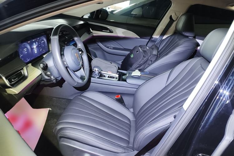 Used Hongqi H5 2025 2.0T Automatic Flag Edition – 500 000 Units Commemorative Version Left Front Seat