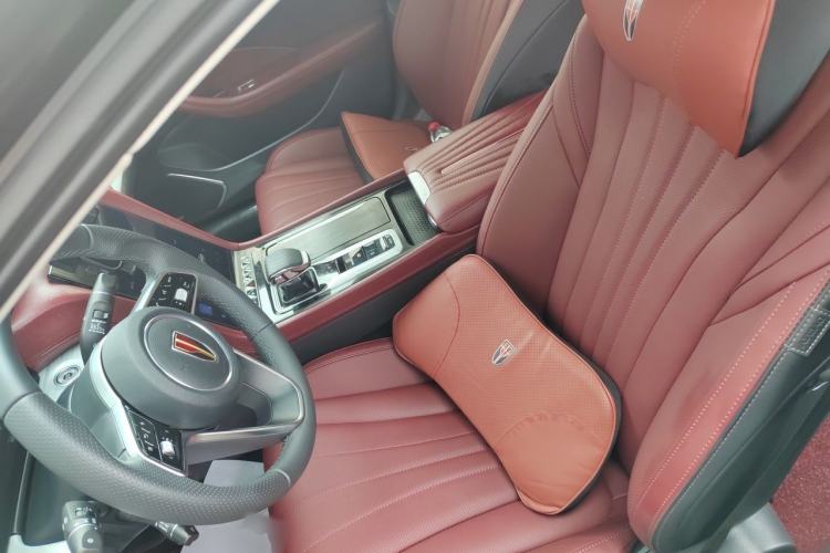 Used Hongqi H5 2025 2.0T Automatic Flag Edition – 500 000 Units Commemorative Version Left Front Seat