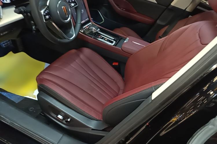 Used Hongqi H5 2025 1.5T DCT Qiyun 500 000th Unit Commemorative Edition Left Front Seat