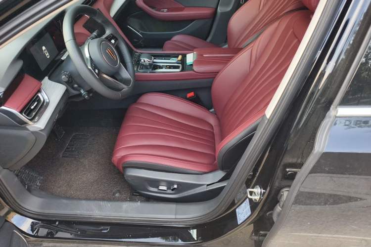 Used Hongqi H5 2025 1.5T DCT Qiyun 500 000th Unit Commemorative Edition Left Front Seat
