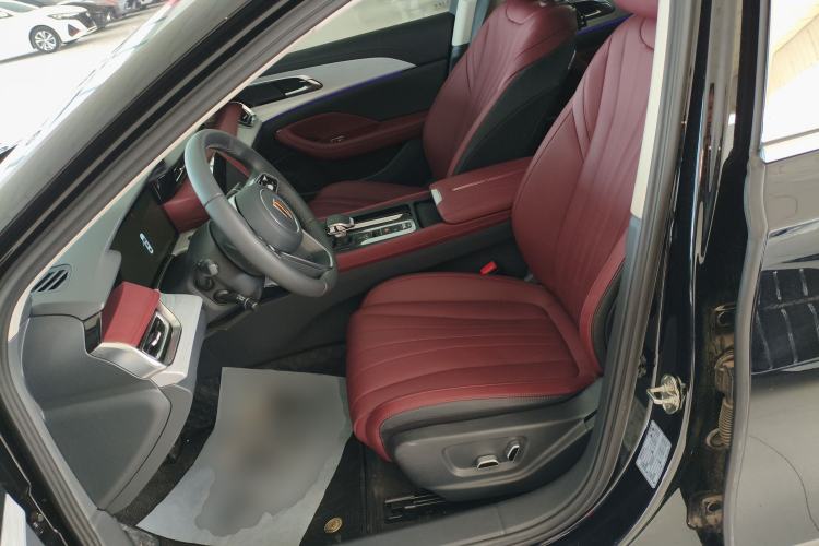 Used Hongqi H5 2025 2.0T Automatic Flag Edition – 500 000 Units Commemorative Version Left Front Seat