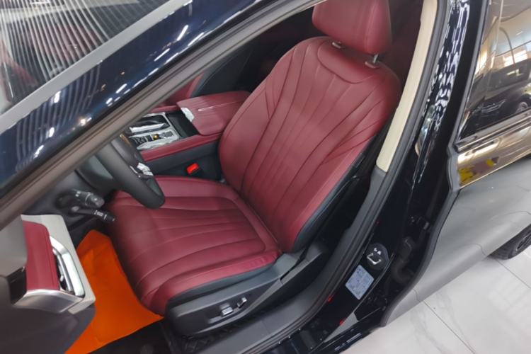Used Hongqi H5 2025 1.5T DCT Xuan Ying Edition Left Front Seat