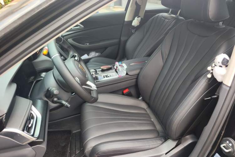 Used Hongqi H5 2025 1.5T DCT Xuan Ying Edition Left Front Seat