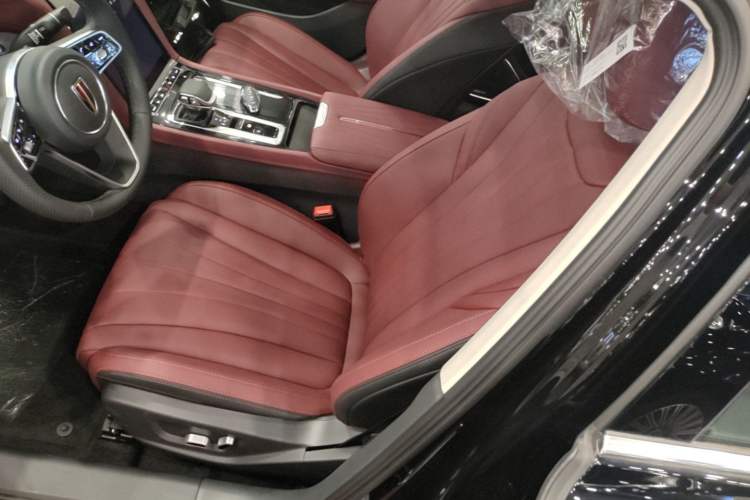 Used Hongqi H5 2025 1.5T DCT Qiyun 500 000th Unit Commemorative Edition Left Front Seat