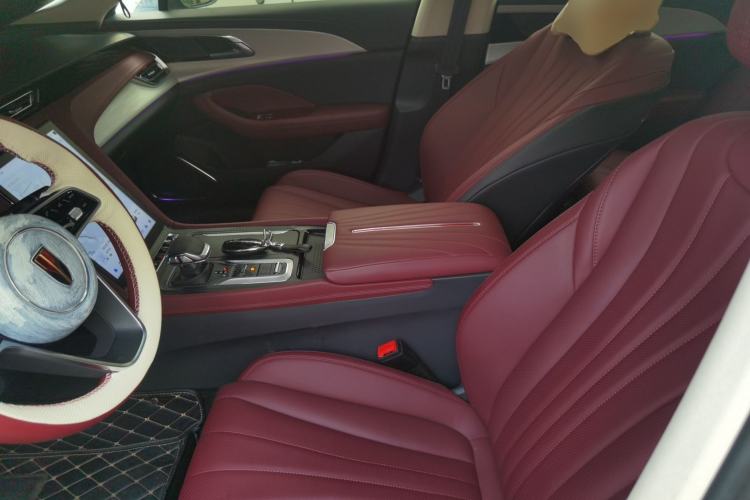 Used Hongqi H5 2025 2.0T Automatic Flag Edition – 500 000 Units Commemorative Version Left Front Seat
