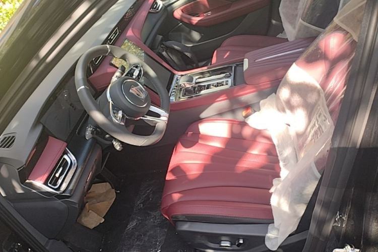 Used Hongqi H5 2025 2.0T Automatic Xuan Ying Edition Left Front Seat