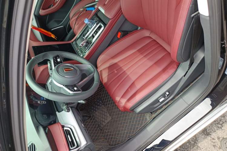 Used Hongqi H5 2025 1.5T DCT Qiyun 500 000th Unit Commemorative Edition Left Front Seat