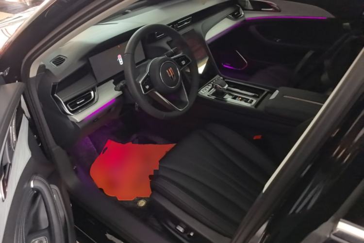 Used Hongqi H5 2025 2.0T Automatic Flag Edition – 500 000 Units Commemorative Version Left Front Seat