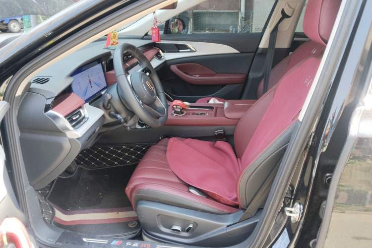 Used Hongqi H5 2025 2.0T Automatic Flag Edition – 500 000 Units Commemorative Version Left Front Seat